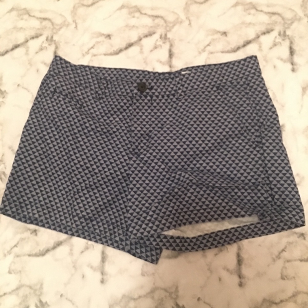 Gap patterned shorts